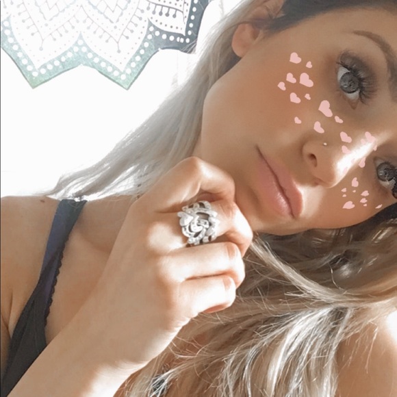 Hi, I’m Tatiana from GypsyDrawer. - Picture 1 of 5